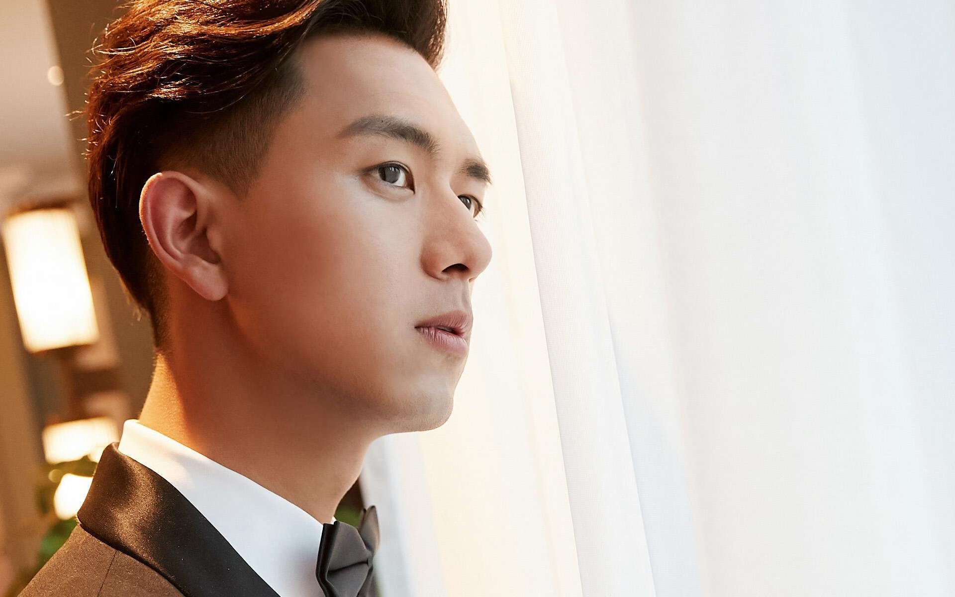 爱游戏官方-勇敢面对压力：冠军车手的心路历程