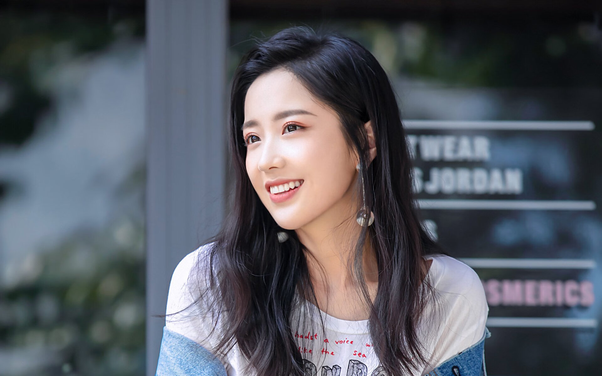 爱游戏体育-皇家社会战术变化丰富突破空间频现，皇家社会厉害吗