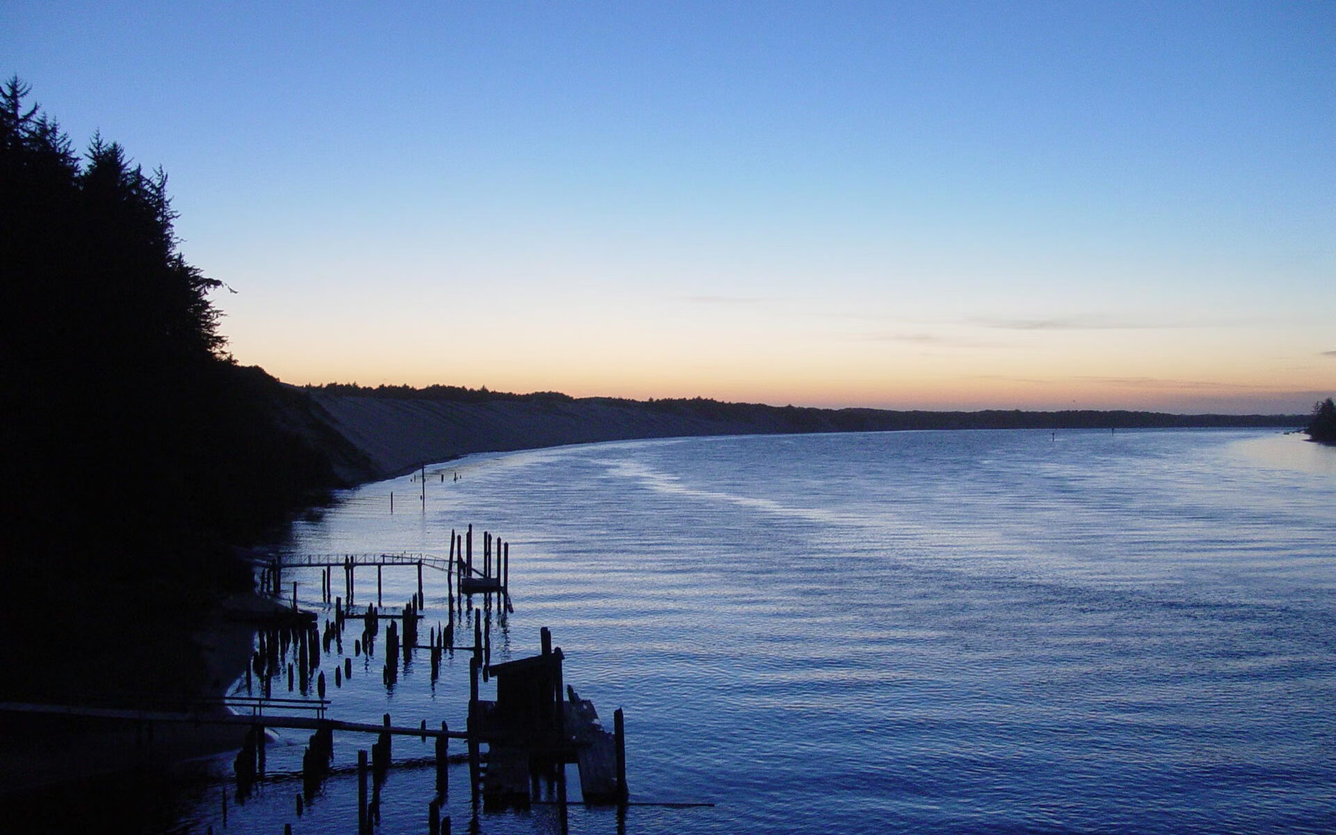 爱游戏体育APP下载-巴尔：全黑队中场的“指挥塔”，组织进攻如行云流水